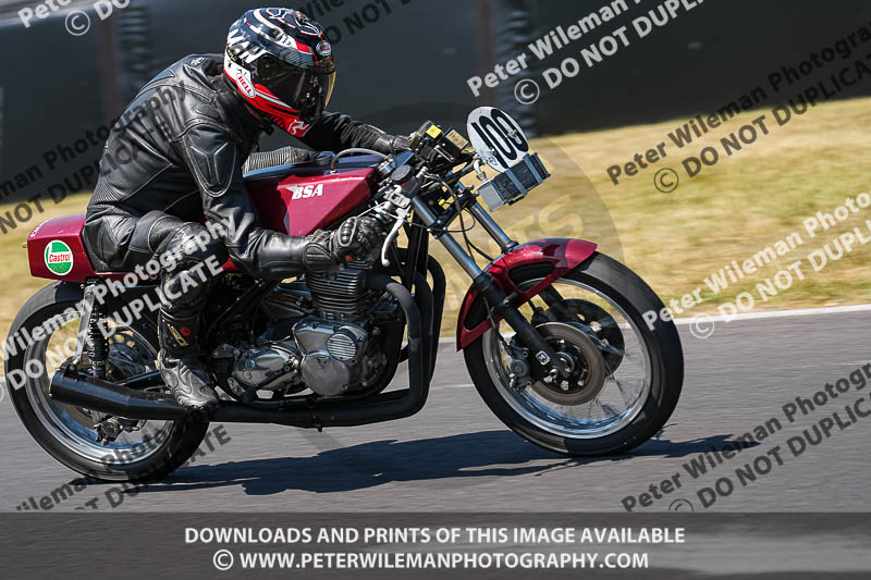 cadwell park;cadwell park photographs;cadwell trackday photographs;enduro digital images;event digital images;eventdigitalimages;peter wileman photography;racing digital images;trackday digital images;trackday photos